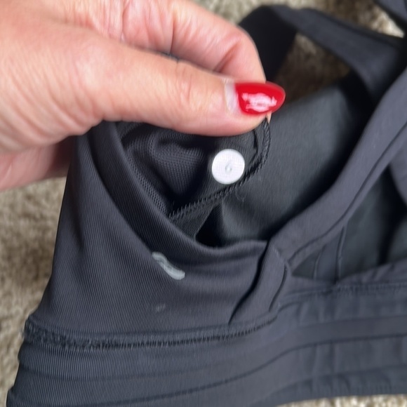 Lululemon In a Flash Sports Bra Black Criss Cross Back Reflective Soul - Picture 4 of 4